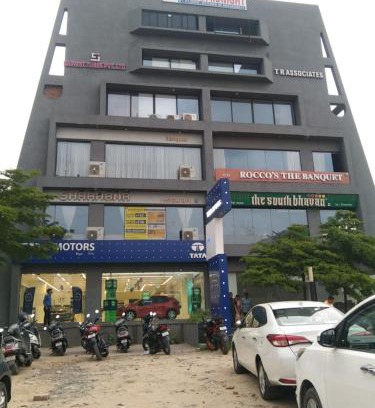 Ahmedabad Hotel | Hotel Midnight