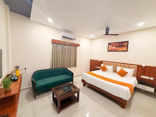 Tirupati Hotel | Hotel Nanda Mohan Residency