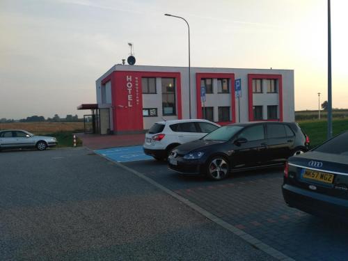Dmosin Hotel | Hotel Nowostawy A2 MOP