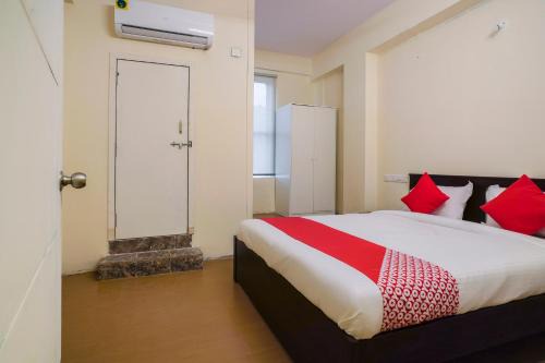 Begumpet Hotel | Hotel O Alpine glow Zenith