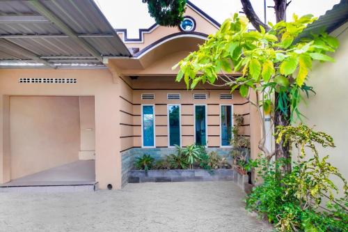 Central Yogyakarta Hotel | Hotel O Brosta