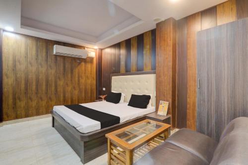 Alambagh Hotel | Hotel O Canal Zone