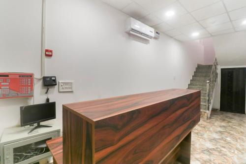 Delhi Hotel | Hotel O CSRK