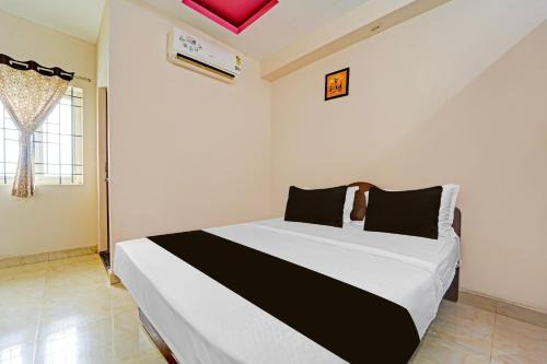 Dindigul Hotel | Hotel O Dindugal Bus Terminal Formerly GK Building
