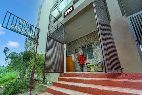 Saravanampatty Hotel | Hotel O Good Vibes Thondamuthur Bus Stop