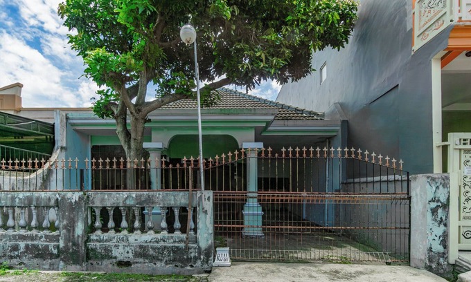 Sidoarjo Hotel | Hotel O Ita Homestay Syariah