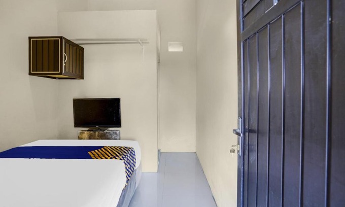 Sedati Hotel | Hotel O Kost 2 Putra Syariah