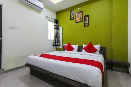 Rau Hotel | Hotel O Nabhyansh Elite Lokmanya Nagar railway station