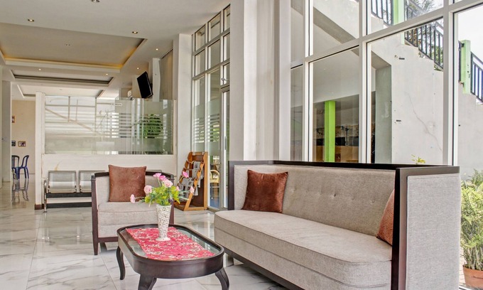 Kualakapuas Hotel | Hotel O Permata Inn