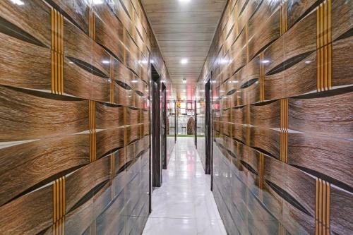 Chembur East Hotel | Hotel O Taj Lodging and Boarding