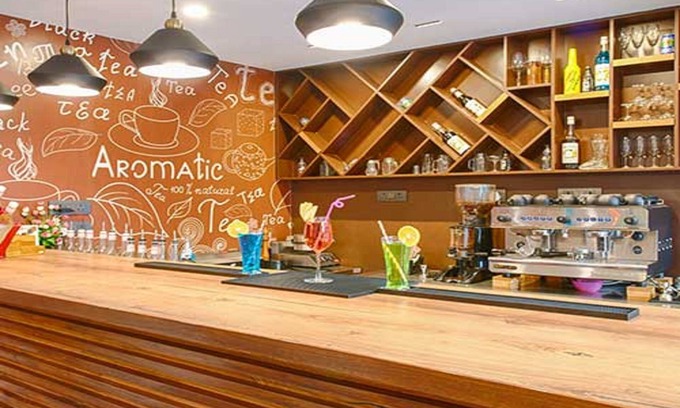 Vastrapur Hotel | Hotel Page One