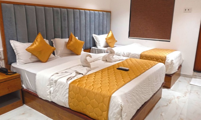 Mumbai Hotel | Hotel Palms Residency