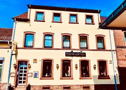 Enkenbach-Alsenborn Hotel | Hotel Pfälzer Hof