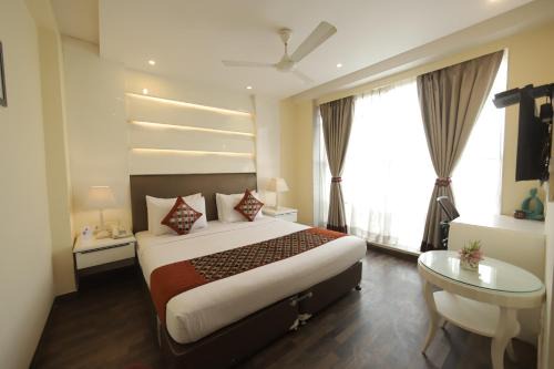 Naraina Hotel | Hotel Picasso Prive Naraina Delhi - Couple Friendly Local IDs Accepted