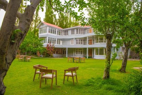 Skardu Hotel | Hotel Reego
