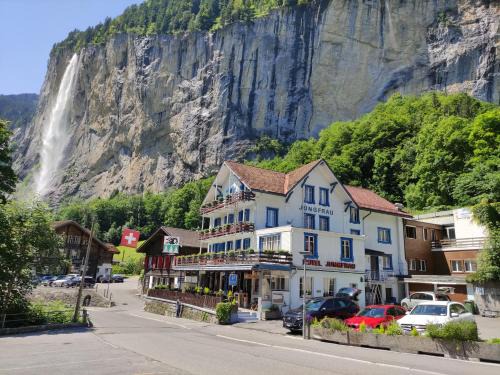 Lauterbrunnen Hotel | Hotel Restaurant Jungfrau