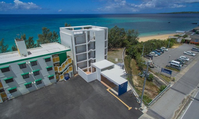 Sakimotobu Hotel | Hotel & Restaurant On the Beach Lue