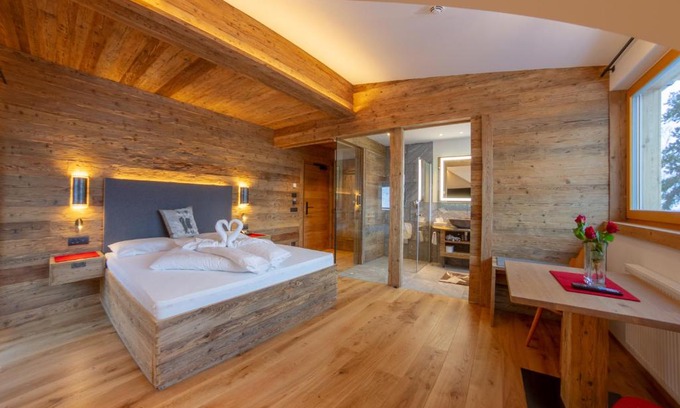 Valle San Silvestro Hotel | Hotel Rosengarten