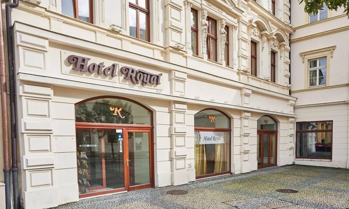 Chomutov Hotel | Hotel ROYAL