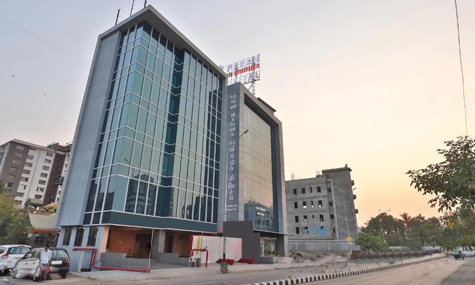 Surat Bed & Breakfast | Hotel Royal Rituals