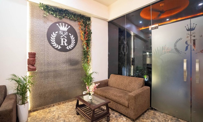 Kurla West Hotel | Hotel Royce Executive
