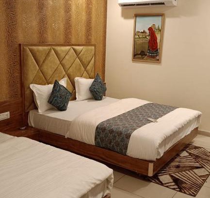Vadodara House | HOTEL RR