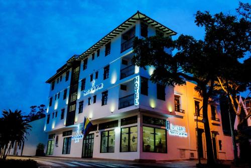 San Antonio Hotel | Hotel San Antonio Gate