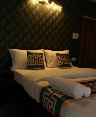 Rumtek Hotel | Hotel Sky High