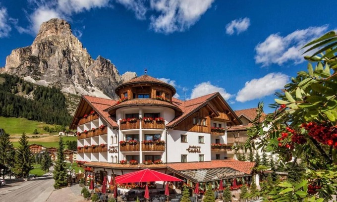 Corvara in Badia Hotel | HOTEL TABLÈ