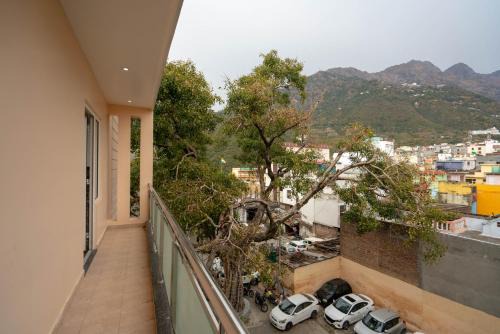 Katra Hotel | Hotel The Vaishvik