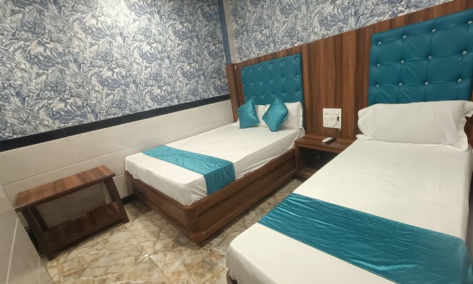 Mumbai Hotel | Hotel Tip Top Residency