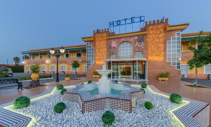 La Algaba Hotel | Hotel Torre De Los Guzmanes