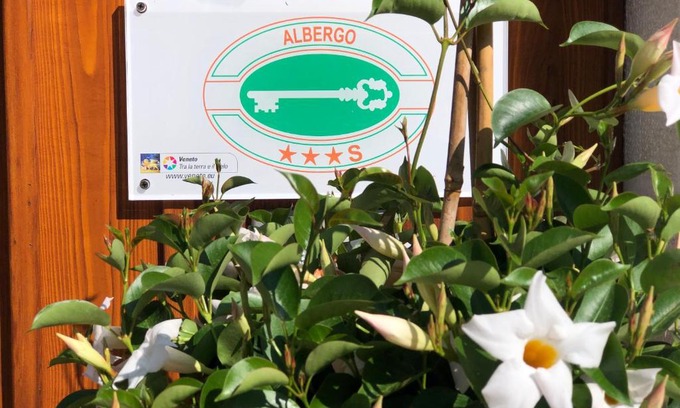 Roana Hotel | Hotel Vecchia Stazione Mountain Elegance