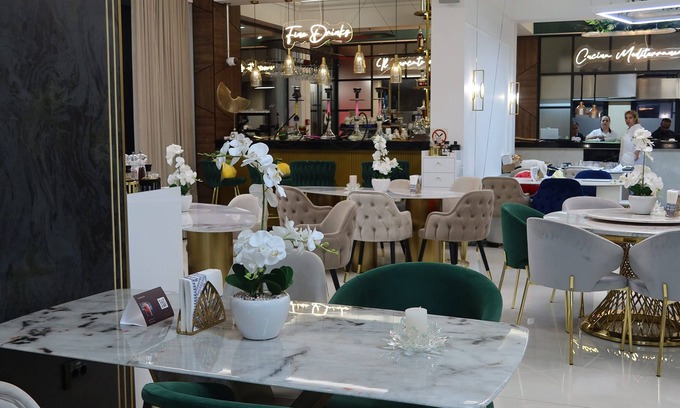 Stefanestii de Jos Hotel | Hotel VERSE