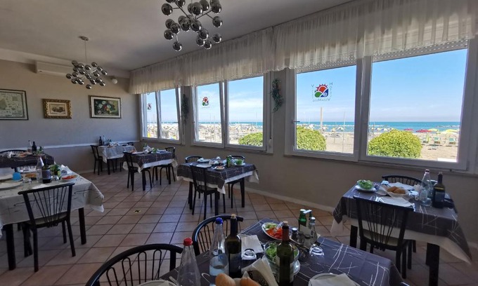 Viserba Hotel | Hotel VistaMare Viserba