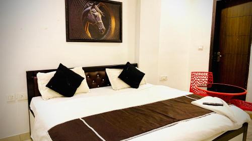 Faridabad Bed & Breakfast | Hotel Z Heart In Surajkund Faridabad