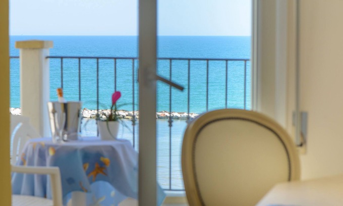 Viserbella Hotel | Hotel Zeus