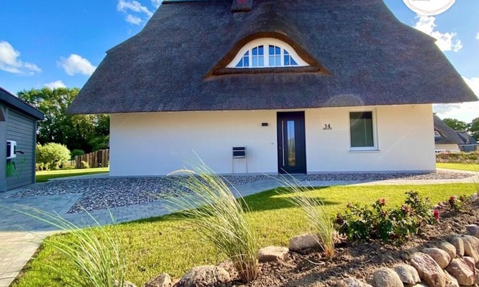 Am Salzhaff House | House 14 "Lotta" - Holiday home with sauna and fireplace