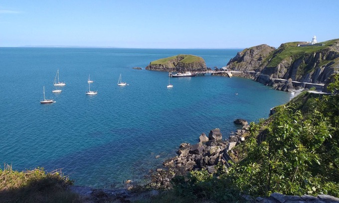 Hele House | House by the sea for up to 8, with stunning sea views