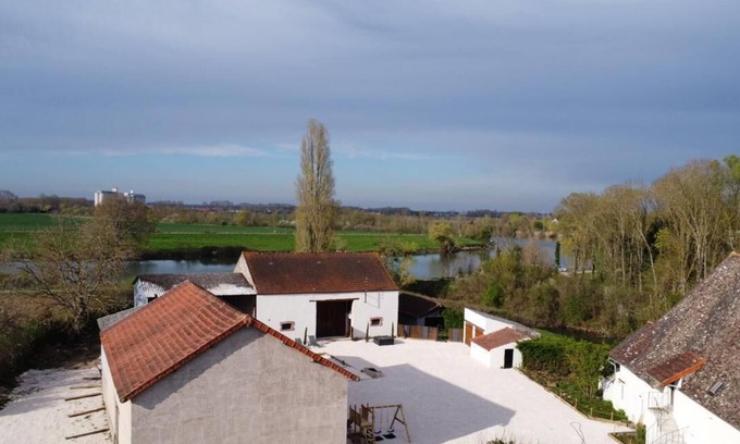 Pagny-le-Chateau House | House-Ensuite with Bath