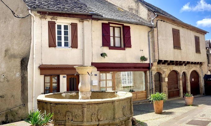 Najac House | House/gite in medieval village of Najac