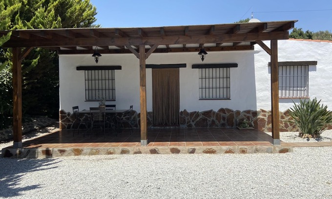Cajiz Cottage | House in a very quiet rural area with easy accessibility. 3.5 km from the beach