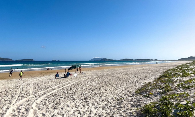 Tamoios House | House in Cabo Frio for 8 People Pontal do Per B