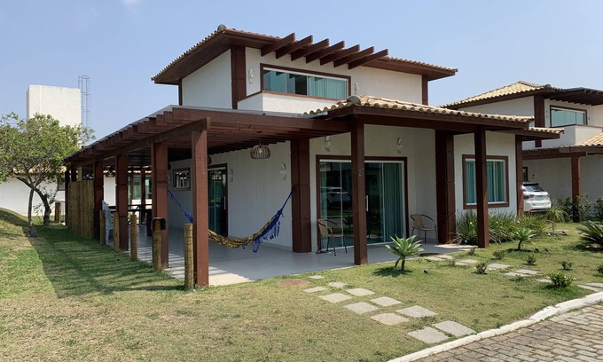 Praia Rasa House | House in Condominium