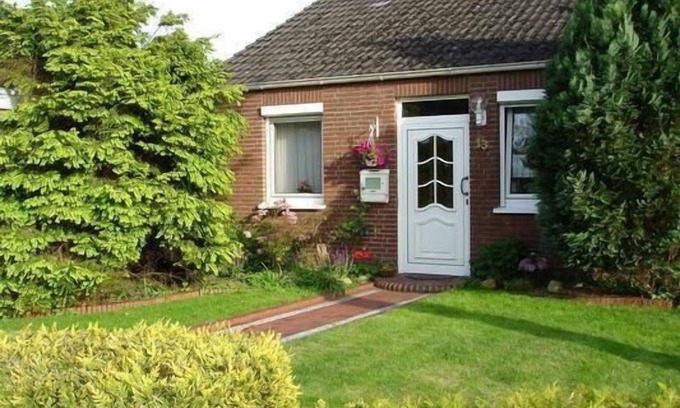 Hage House | House in Hage with Private Parking