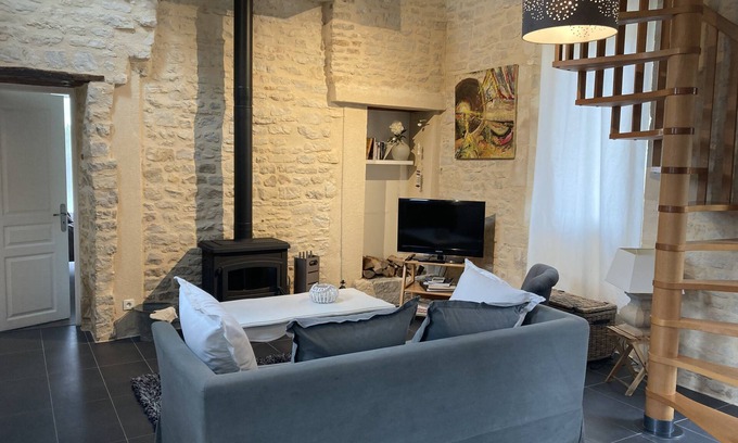 Saint-Vigor-le-Grand House | House in the peace in the campaign(countryside) close to Bayeux ans the landing beachesHouse with gardenHouse with garden