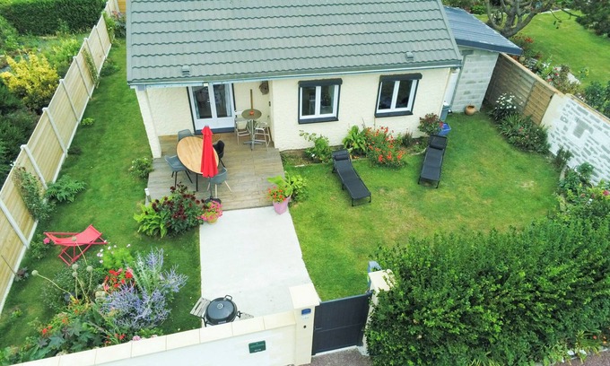 Mesnil-Val House | HOUSE. LOVELY SEA AND CLIFF VIEWS RATED 4-STAR FURNITURE
