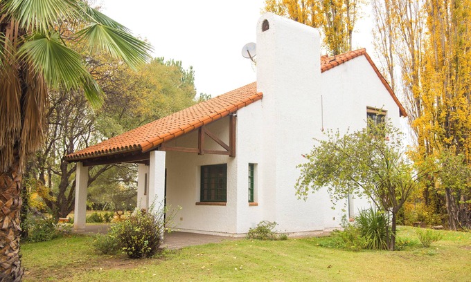 Vistalba House | House minutes from the wineries, Wifi, 2 WC, 5 People
