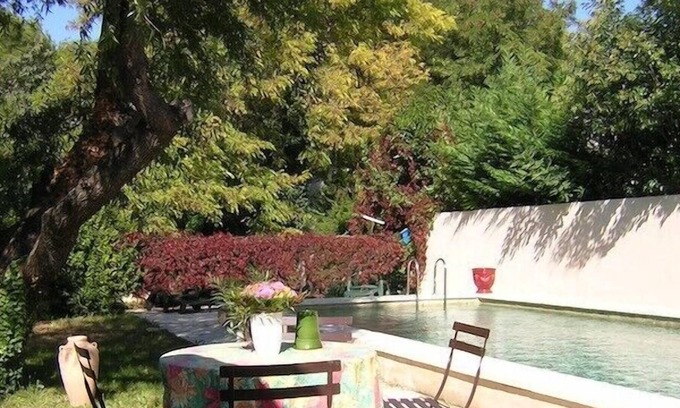 Les Angles House | House near Avignon, in the village of Les Angles