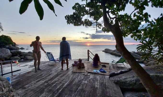 Praia de Itapecerica House | House on the coast with exclusive access to the sea.